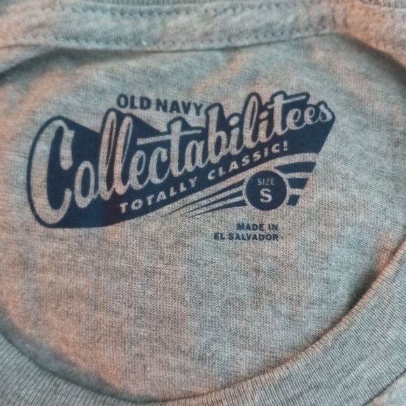 Old Navy Size S Vintage Budweiser Beer Bottle Christmas Lights Graphic T Shirt - Picture 3 of 9